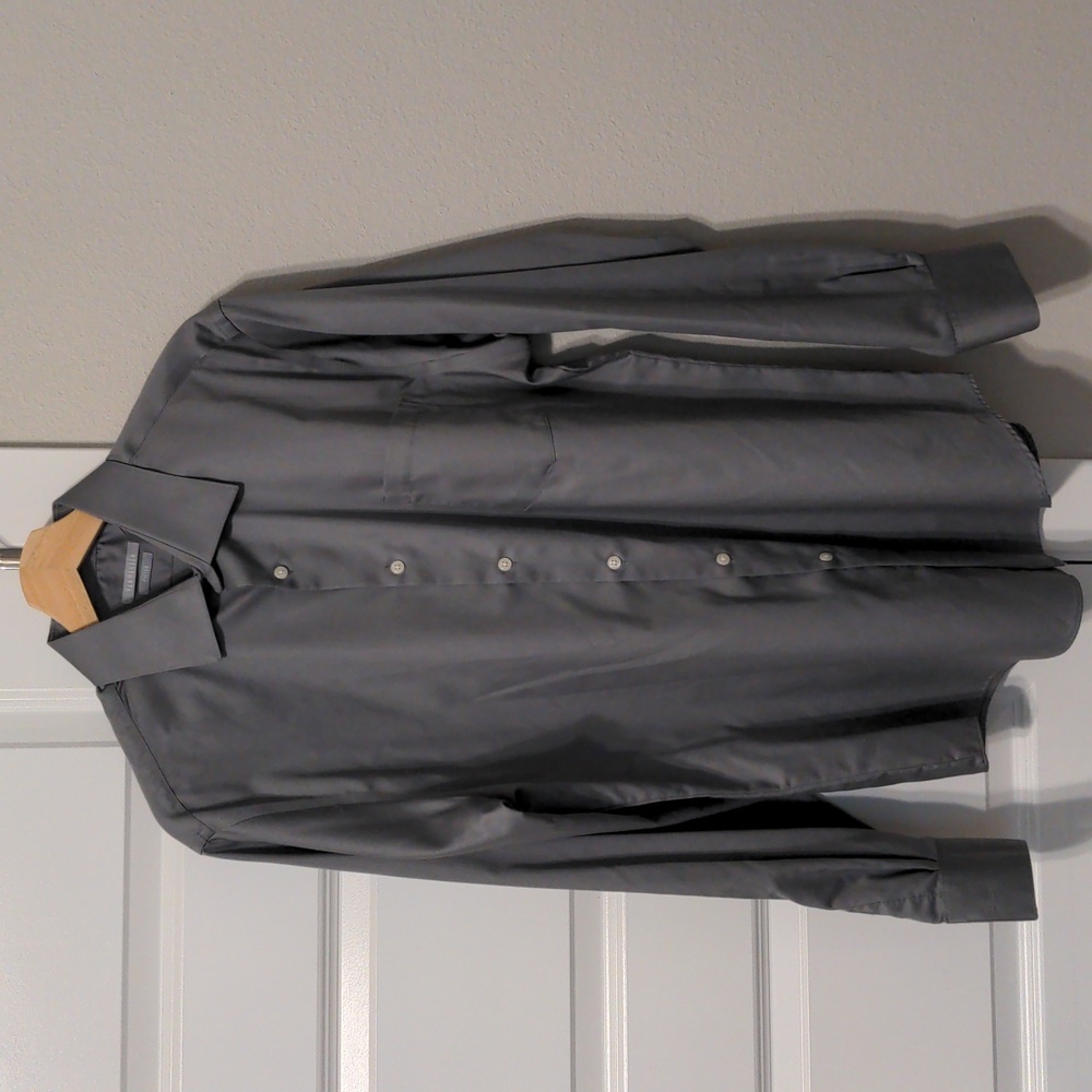 Van Heusen fitted dress shirt